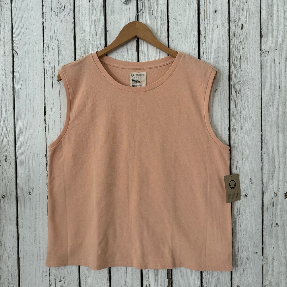Relaxed Peach Muscle Tee - Womens Crewneck Sleeveless Top